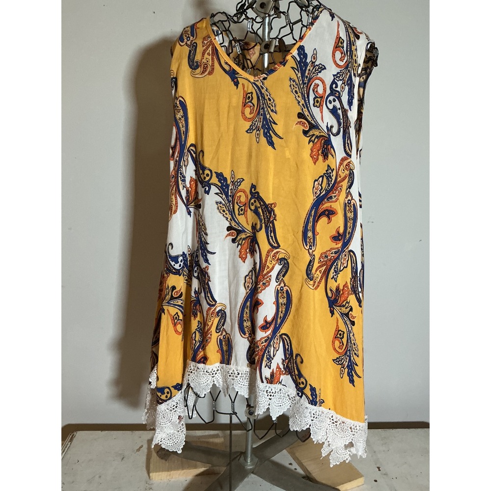 EST 1946 Womens‎ Yellow Paisley Sleeveless Lace Trim Handkerchief Hem Top Medium